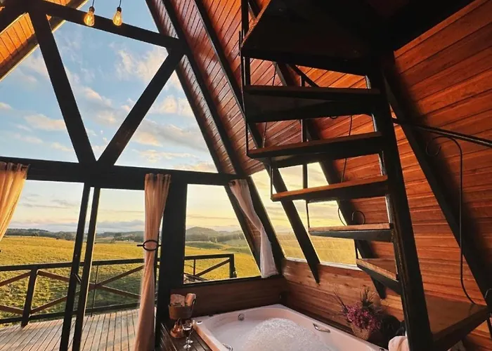 Chales Corucacas Cambará